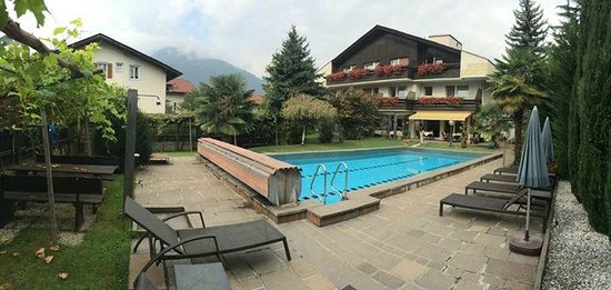 Foto Garni Hotel Weingut