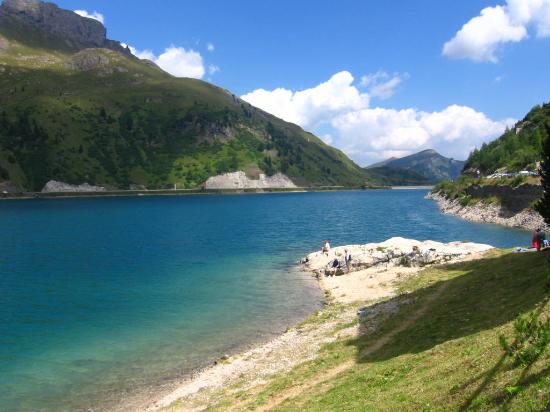 Foto Rifugio Pian Dei Fiacconi Marmolada