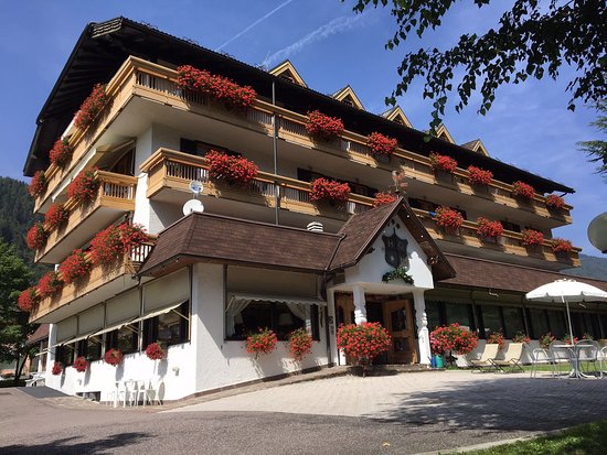 Foto Hotel Rauzi