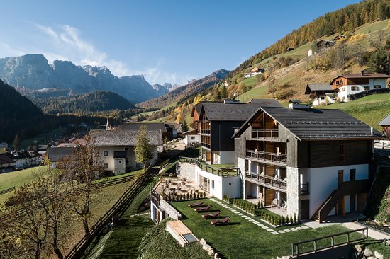 Foto Les Dolomites Mountain Lodges