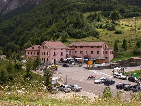 Foto Albergo Risorante  Al Passo